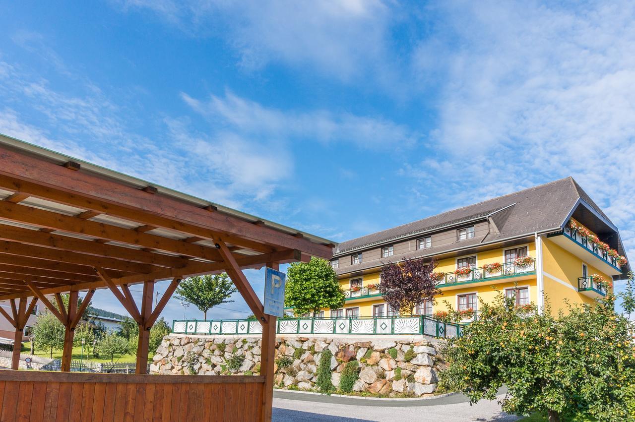 Florianihof Otel Miesenbach  Dış mekan fotoğraf