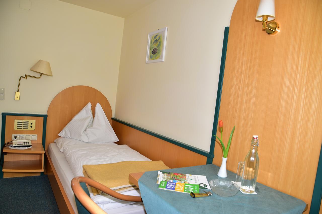 Florianihof Otel Miesenbach  Dış mekan fotoğraf